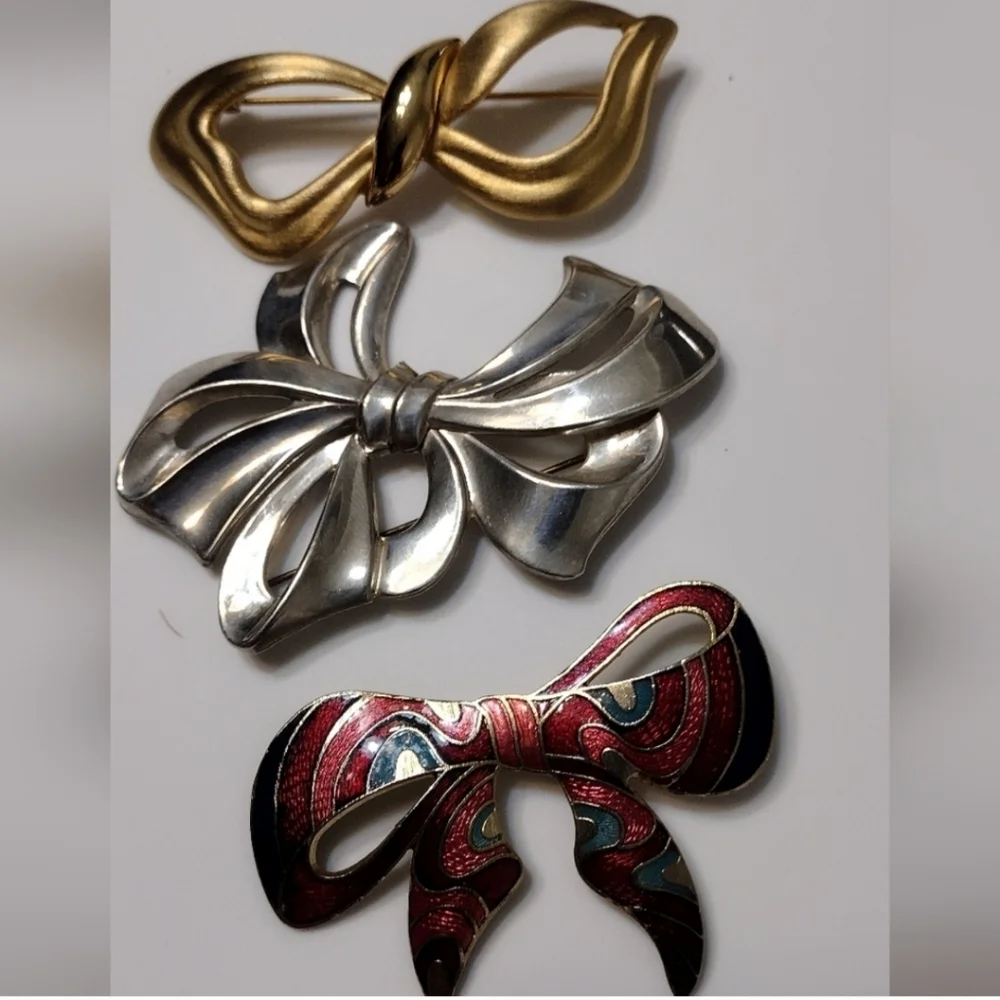 Cloisonne, Goldtone & Silvertone Bow Brooches Vintage